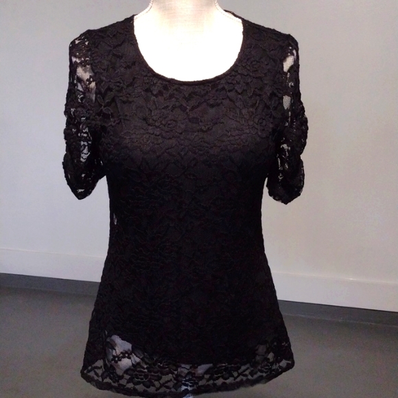 CHARMED Hearts Top - Picture 1 of 7